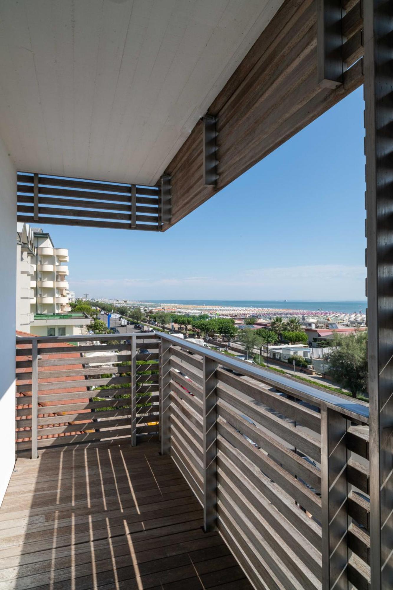 Kiss Beachfront Hotel & Restaurant Cervia Exterior foto