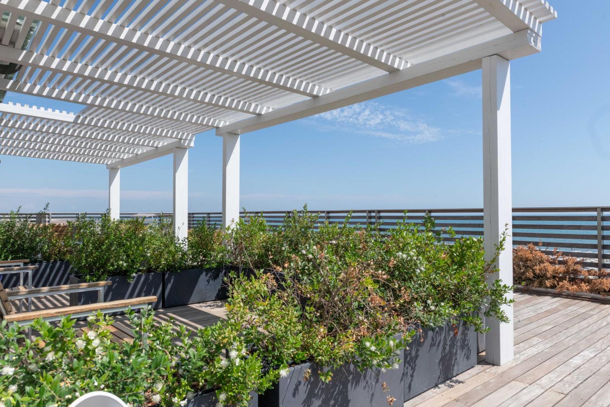 Kiss Beachfront Hotel & Restaurant Cervia Exterior foto
