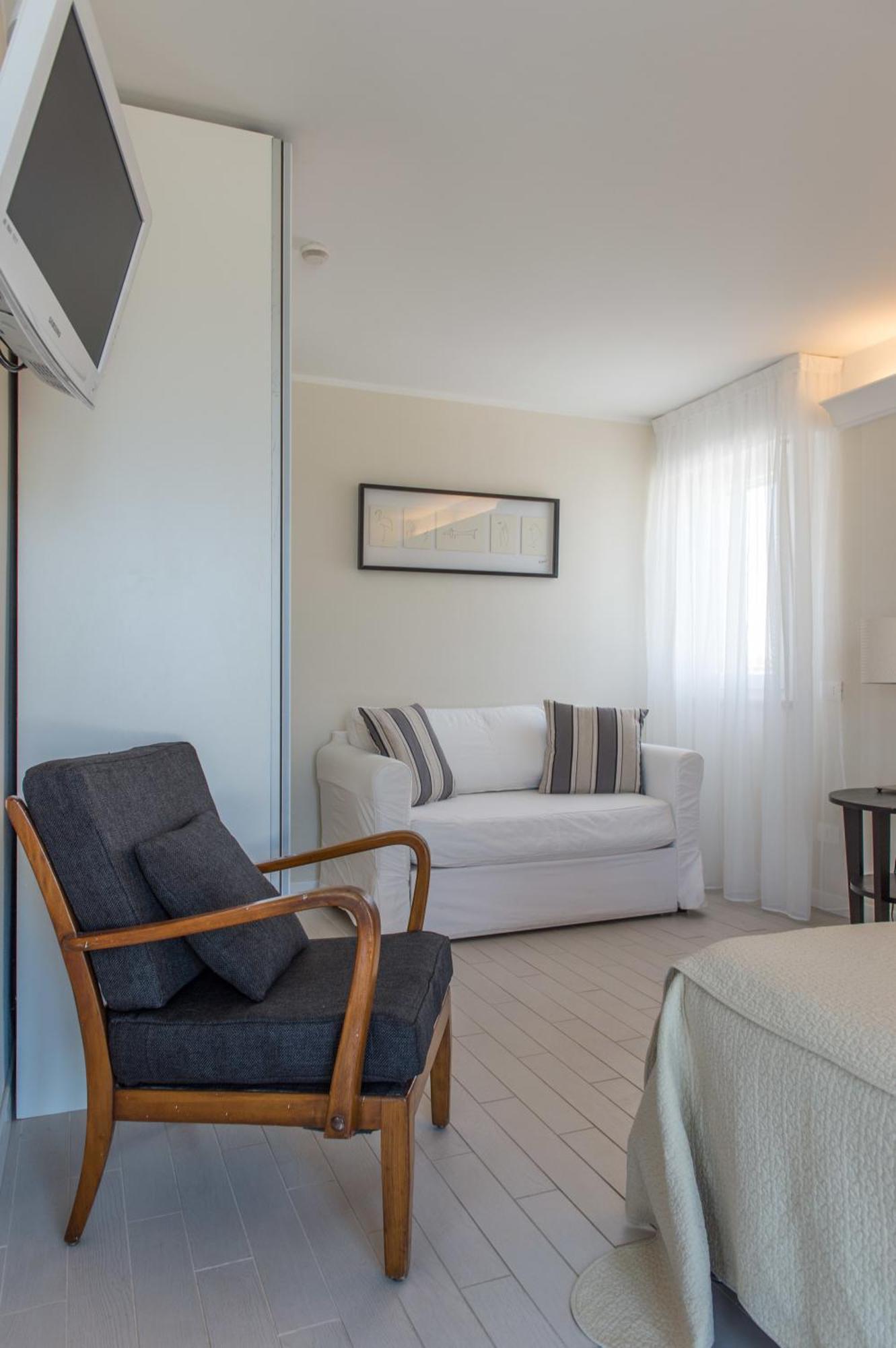 Kiss Beachfront Hotel & Restaurant Cervia Habitación foto